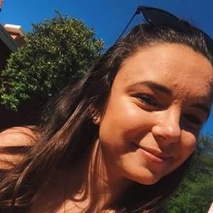 Meet your Posher, Leah